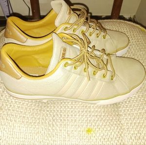 Adidas shoes size 10 1/2